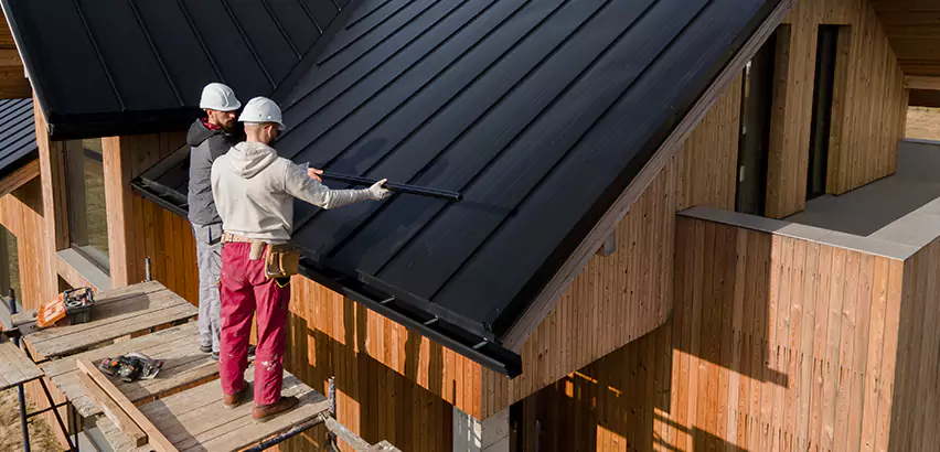 Metal Roof Maintenance in Temecula